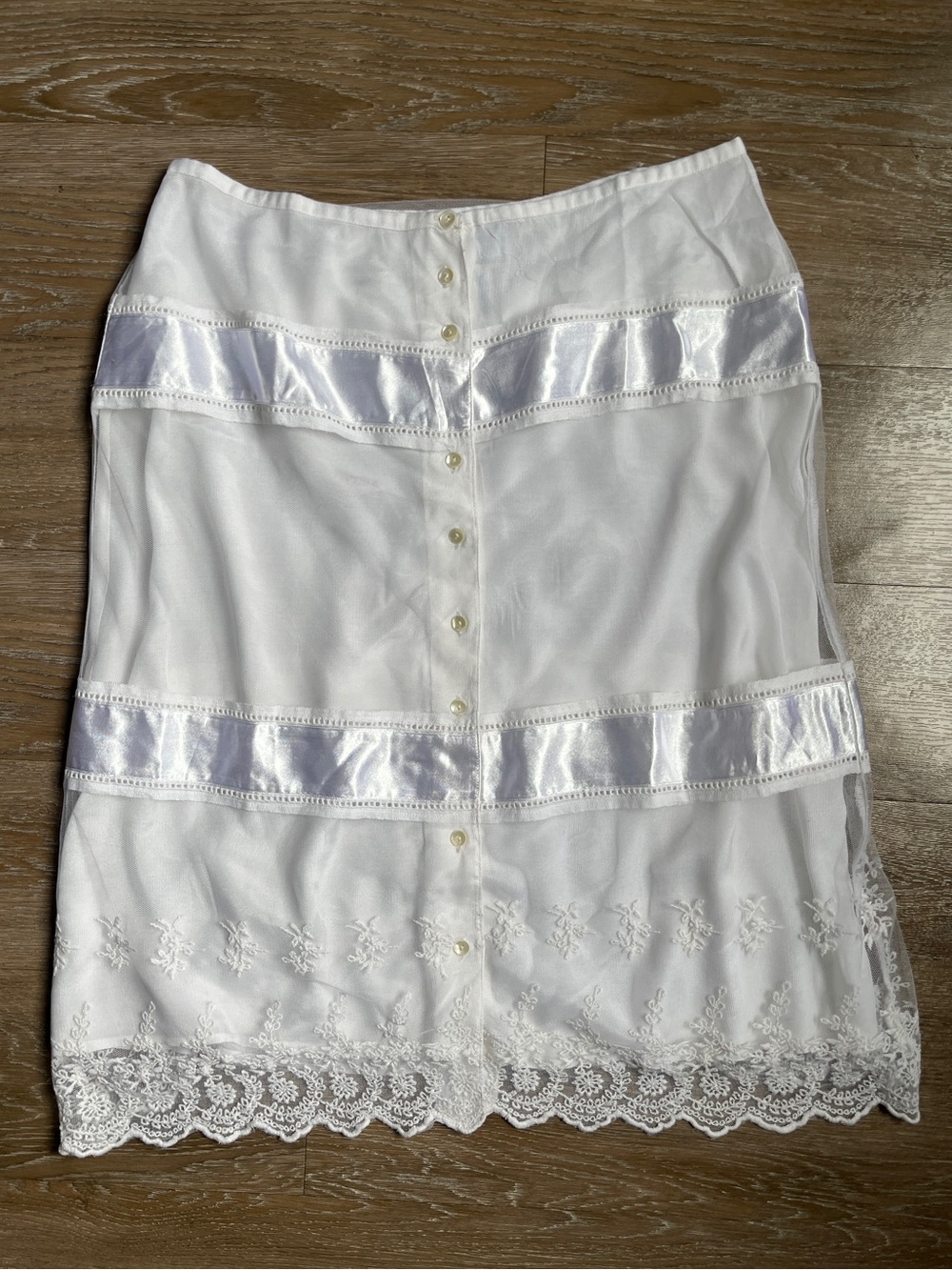 Vintage April Cornell White Lace & Sheer Embroidered Skirt ✨